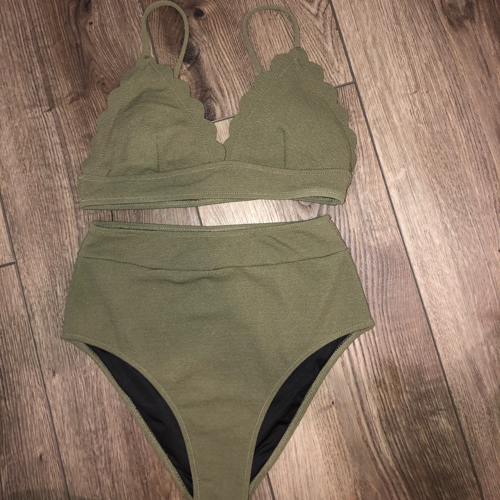 Army Green Bikini Set with High-waisted bottoms